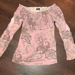 Vanity Y2k Blush Paisley Off-Shoulder Top